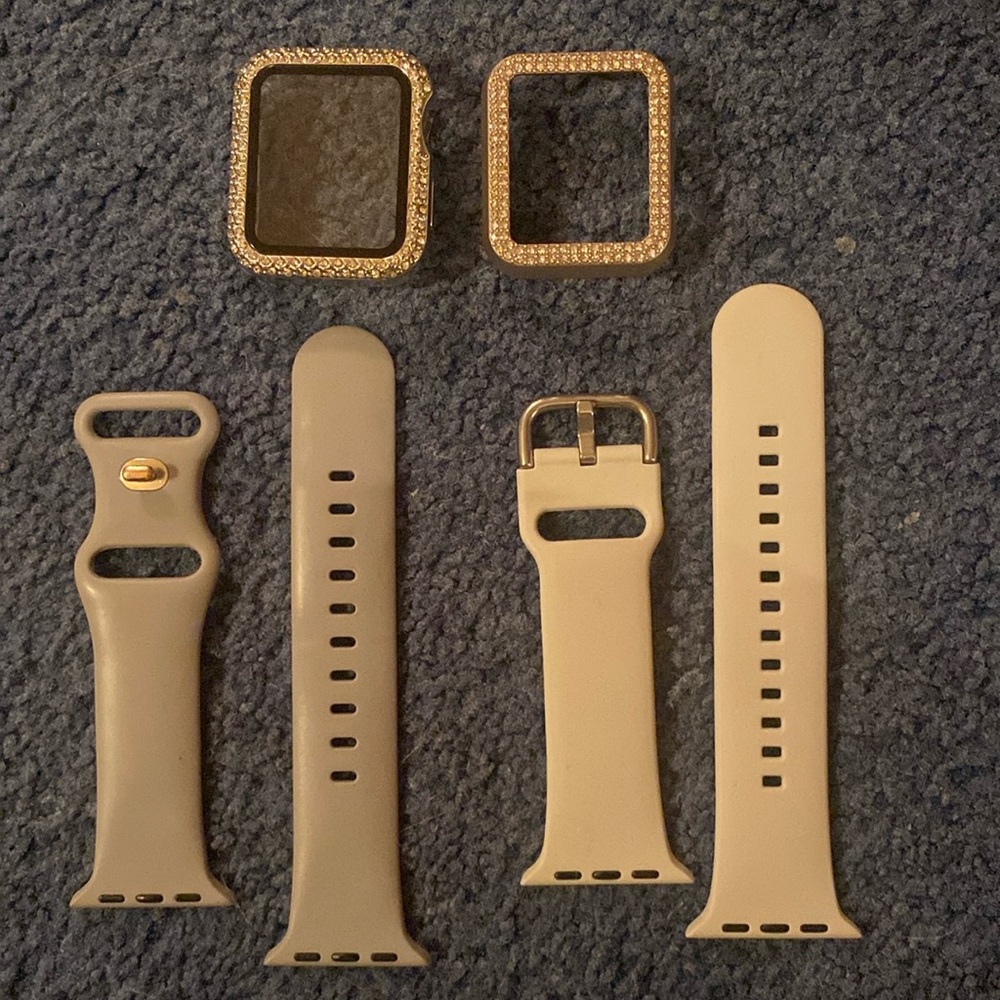 Bundle! Silver and Grey Apple Watch wristband and cases.